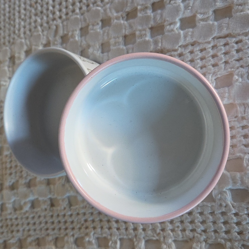 Mellow & Mod Coquette Cute Cats Small Ceramic Pet Bowls Dishes Set of Two - Picture 7 of 9